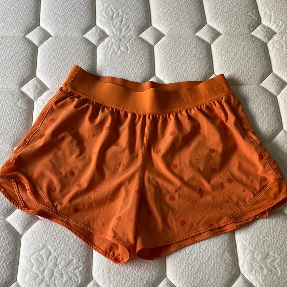 Lululemon Hotty Hot High Rise Shorts 4” inseam